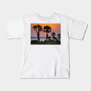 Sunset at the shore of salt lake-Nature Kids T-Shirt